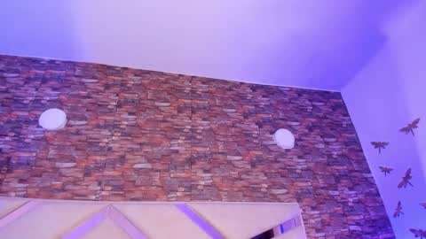     online show from December 22, 12:08 pm