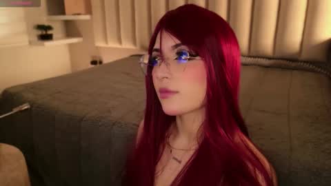 Snapshot of megan_moore__ chatting on September 26, 12:47 pm online show from September 26, 12:47 pm