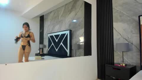 Snapshot of megan_sweetas chatting on October 19, 7:38 pm Megan Sweet online show from October 19, 7:38 pm