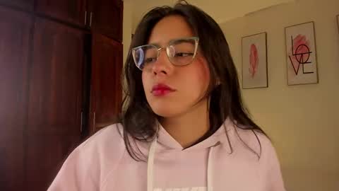 megan online show from November 4, 4:28 am