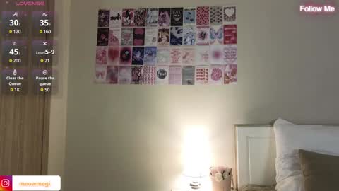 Hi guys Im Lisa    online show from December 18, 5:42 pm