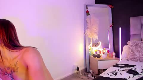 Emma Cyrus online show from December 22, 12:47 am