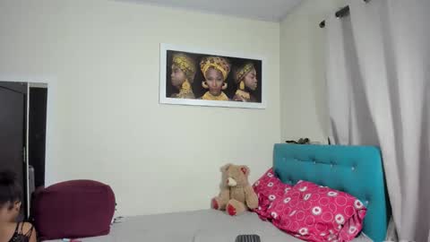 megan        online show from May 20, 3:25 am