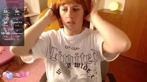 Snapshot of meganlk chatting on December 3, 10:04 am MEGAN online show from December 3, 10:04 am