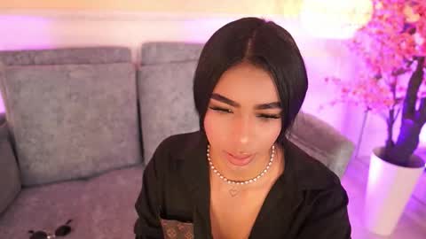 Megan Lowell online show from February 2, 7:24 pm