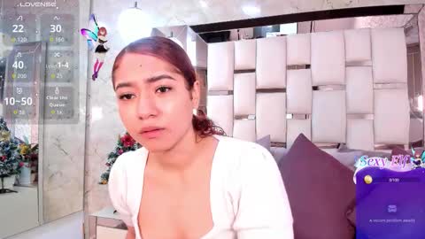 Megan  online show from December 14, 1:06 pm