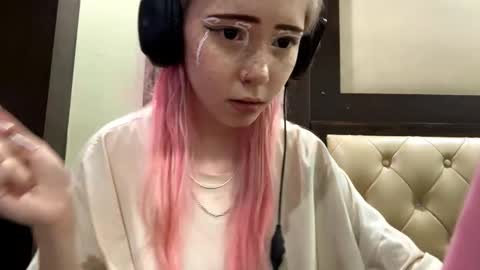 Hellas online show from November 17, 10:05 am