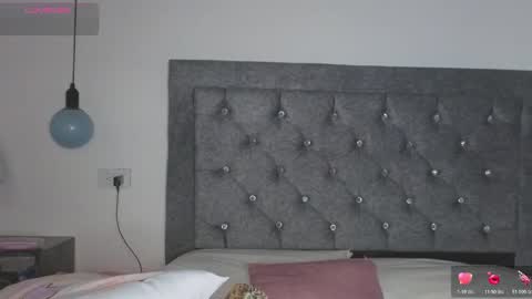 Meghan  online show from November 3, 8:02 pm