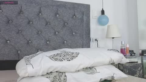 Meghan  online show from February 8, 12:14 am