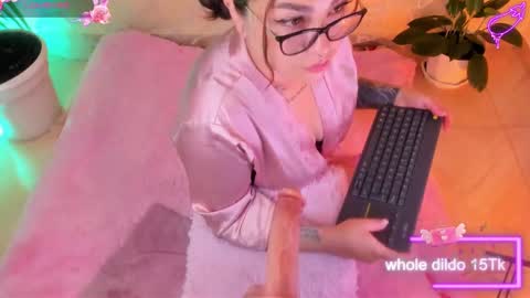 Snapshot of mei_millers chatting on February 11, 11:20 am MELISSA online show from February 11, 11:20 am