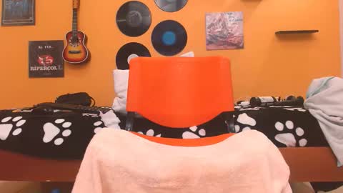 MEIS online show from October 19, 3:08 am