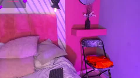 Melvis online show from July 17, 2:54 pm