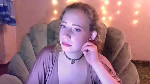 Mel Mellie online show from February 2, 9:45 pm