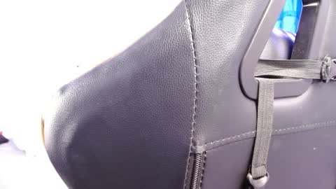 MELANI online show from March 26, 7:59 pm