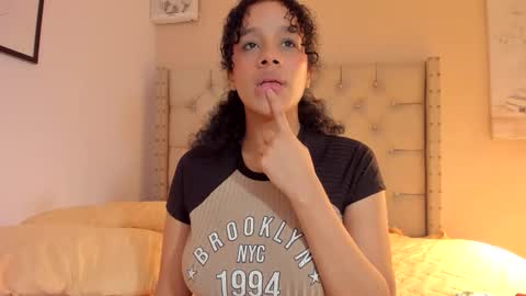 melania_xtreme online show from February 24, 7:18 am