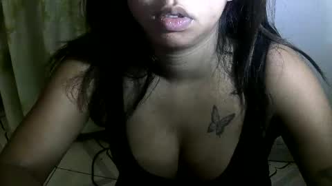 melanie025 online show from February 19, 9:57 pm