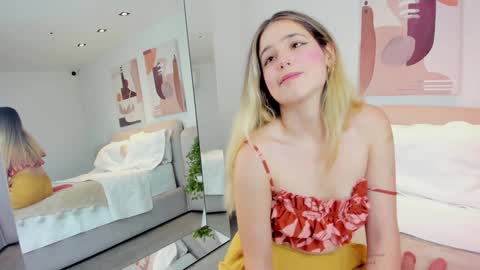 Melanie Baez online show from February 3, 5:18 am