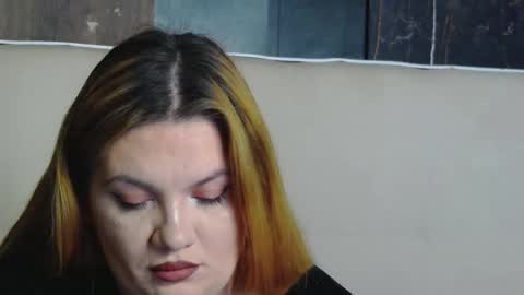 melanniebrown online show from December 21, 6:28 am