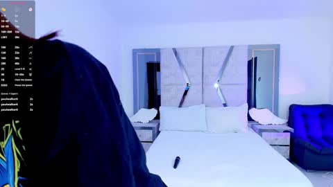Snapshot of melanny_luv chatting on January 14, 8:48 pm MelanyLuv online show from January 14, 8:48 pm