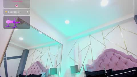 Snapshot of melanny_luv chatting on December 16, 6:05 pm MelanyLuv online show from December 16, 6:05 pm