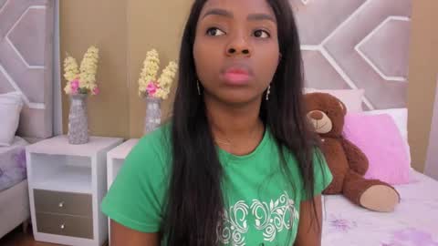 Snapshot of melany_ebonyy chatting on February 17, 11:23 am Melanie online show from February 17, 11:23 am