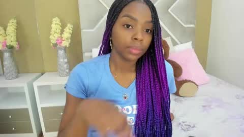 Snapshot of melany_ebonyy chatting on February 21, 11:44 am Melanie online show from February 21, 11:44 am