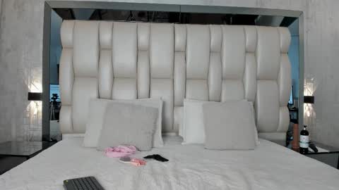 melany_hoffman online show from March 5, 4:52 am