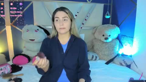 Snapshot of melanyvega_ chatting on March 6, 12:09 pm Melany online show from March 6, 12:09 pm