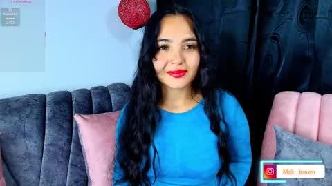    Independent model online show from September 18, 4:44 am