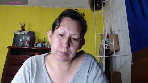 Snapshot of melisa037 chatting on October 18, 2:47 am melisa037 online show from October 18, 2:47 am