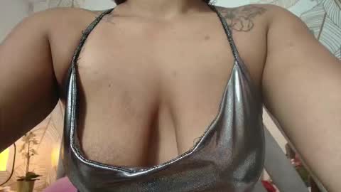 Melissa online show from November 18, 11:33 am