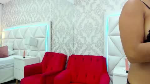Snapshot of melisafoster chatting on September 12, 4:46 am Meli online show from September 12, 4:46 am