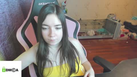 melisanilson online show from January 18, 5:04 am