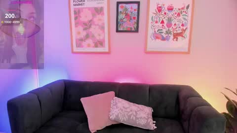 Melissa 3 online show from October 18, 9:34 am