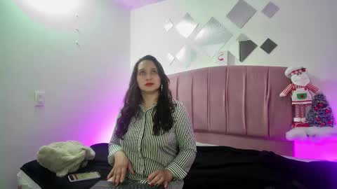 MELISSA online show from December 17, 3:50 am