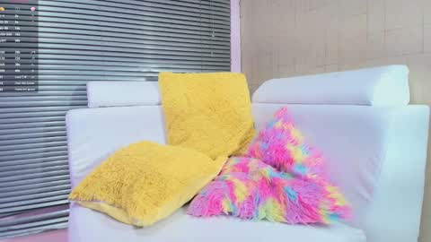 melissa_sam online show from November 18, 4:13 am