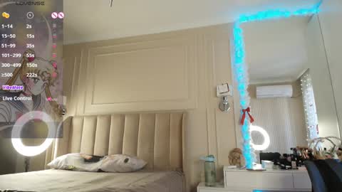 Lisaa online show from March 28, 5:18 am