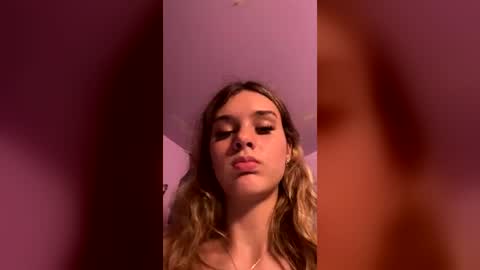 Melissaaloverr3 online show from June 27, 5:30 am