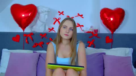 MelissaBerry online show from February 17, 5:01 pm