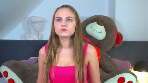 MelissaBerry online show from September 28, 8:19 am