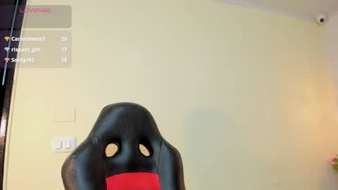    online show from March 26, 11:06 pm