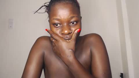 Snapshot of mellanin_pretty_ chatting on December 25, 3:50 am . online show from December 25, 3:50 am