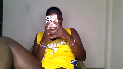 Snapshot of mellanin_pretty_ chatting on September 20, 7:12 pm . online show from September 20, 7:12 pm