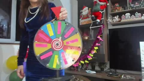 MellyMell  online show from December 18, 8:35 pm