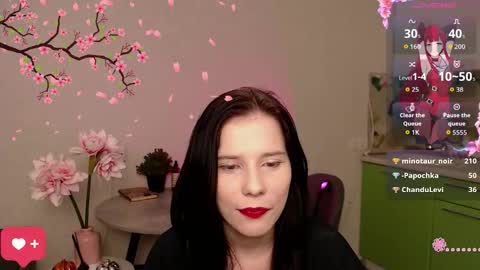 mellhyees online show from November 14, 4:40 pm