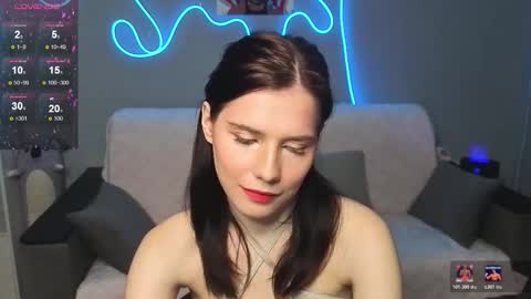 mellhyees online show from February 19, 5:56 pm