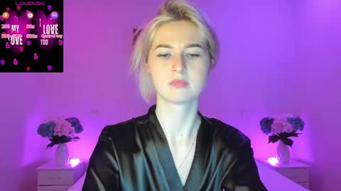 Mellina online show from February 17, 9:43 pm