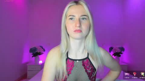 Mellina online show from January 15, 9:30 pm