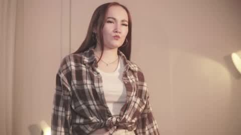Lia online show from June 1, 1:46 pm