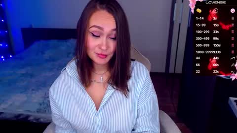 Mel online show from October 11, 6:54 pm